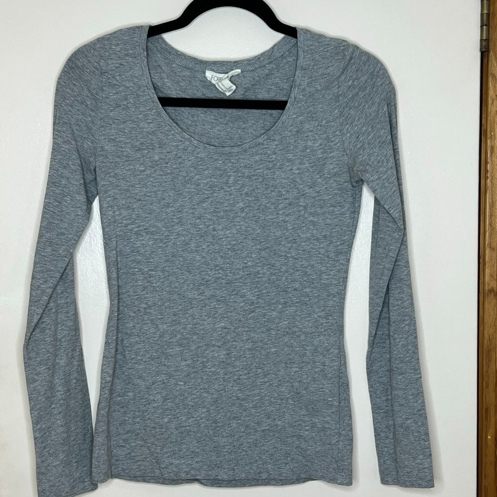 Medium Forever 21 Long Sleeve Swoop Neck Tee Grey/Gray